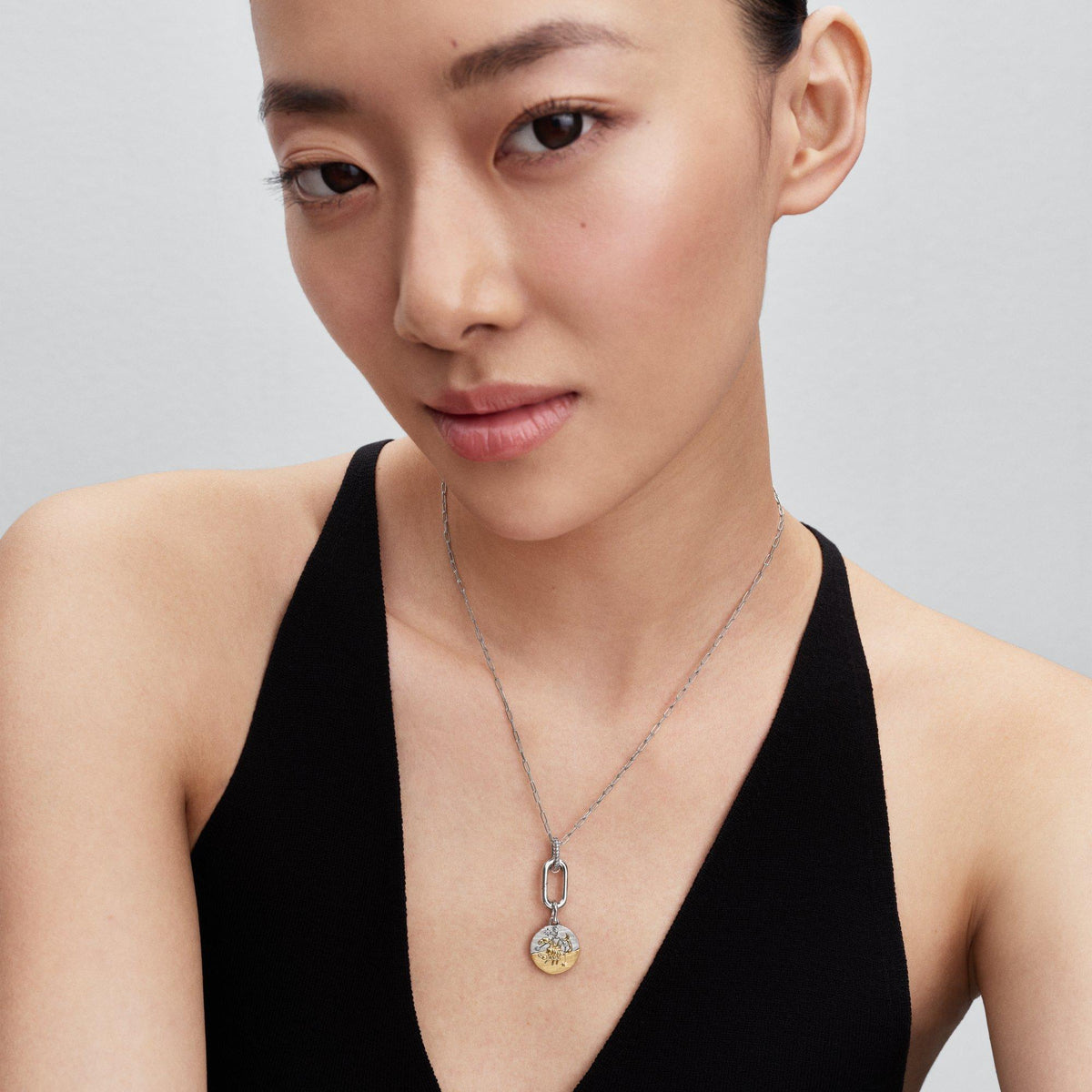 Openable Link Pendant Necklace