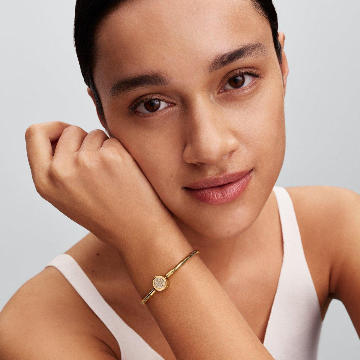 Pandora Moments Sparkling Crown O Snake Chain Bracelet