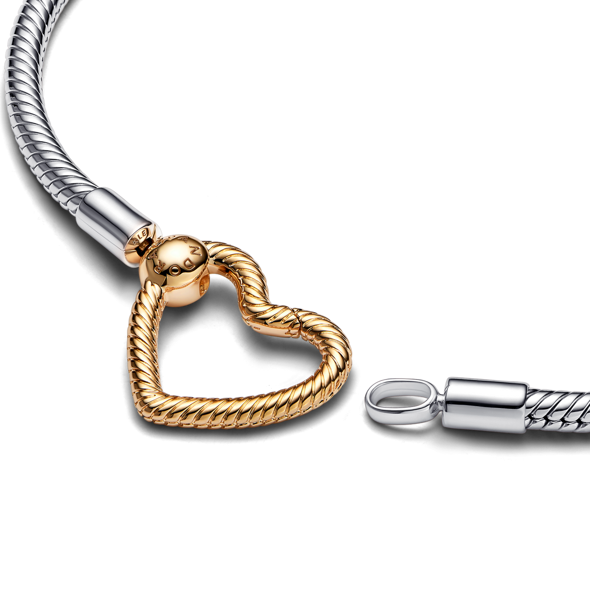 Pandora Moments Heart Closure Snake Chain Bracelet