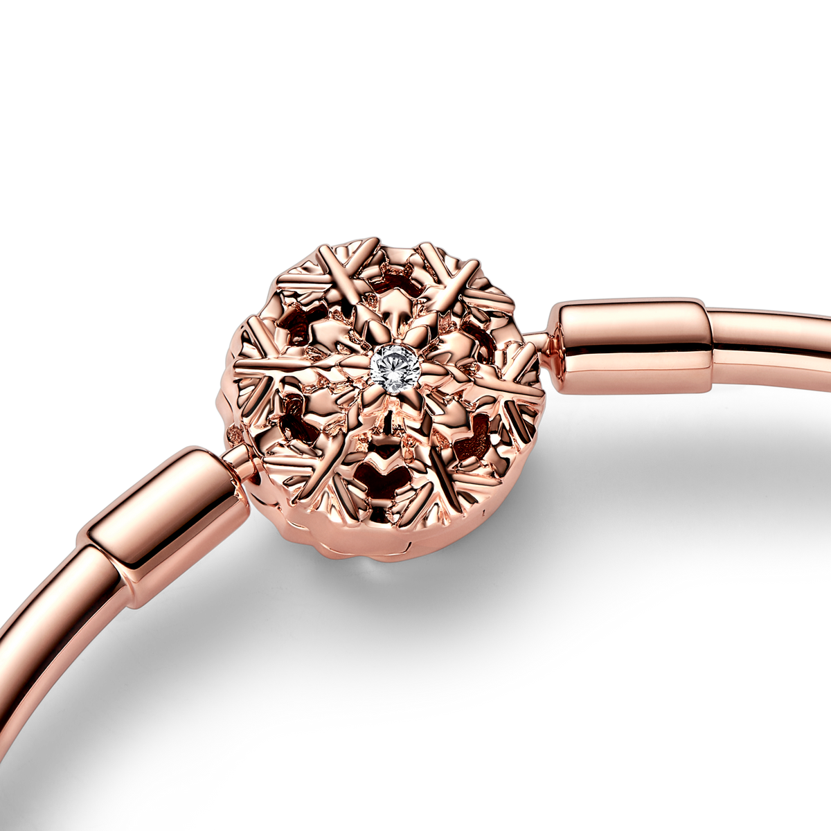 FINAL SALE - Pandora Moments Sparkling Snowflake Clasp Bangle
