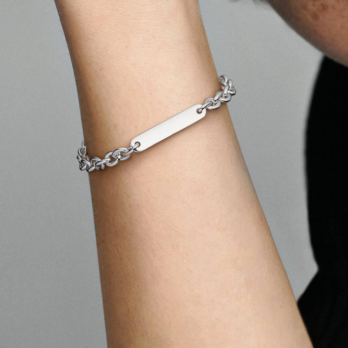 Engravable Bar Link Bracelet