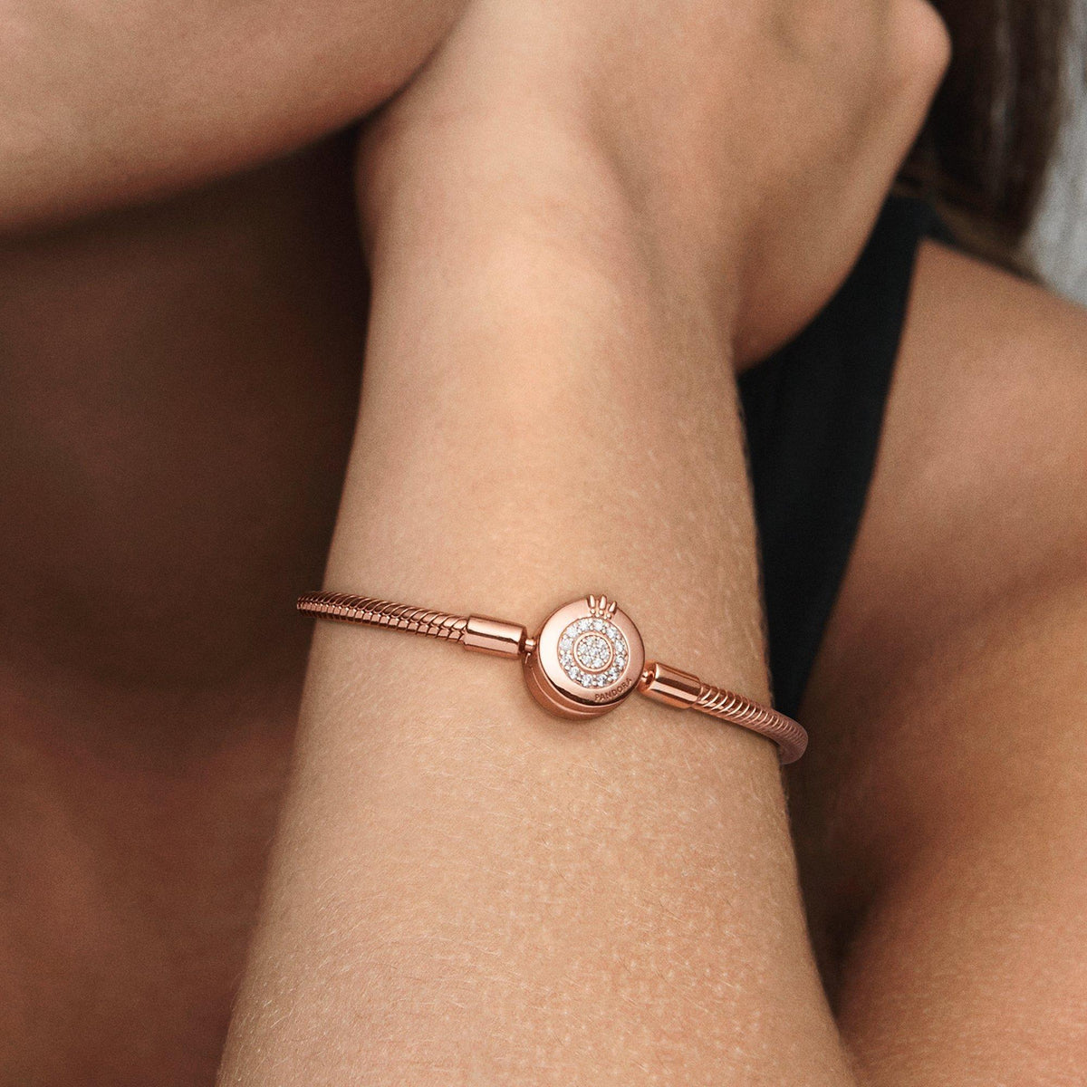 Pandora Moments Sparkling Crown O Snake Chain Bracelet