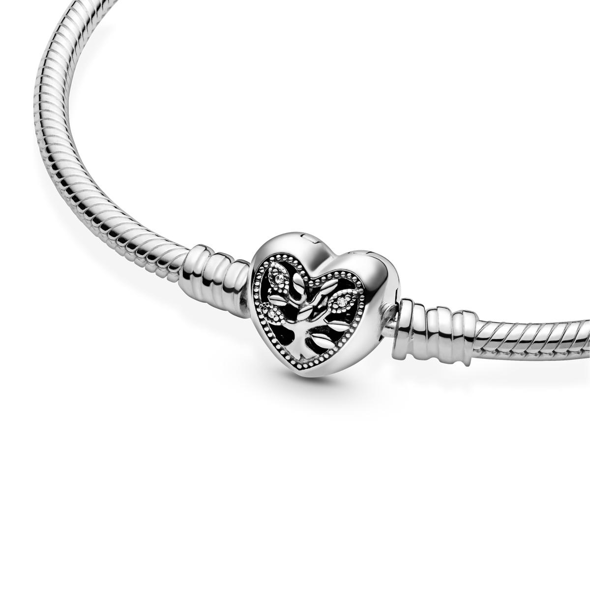 Pandora Moments Family Tree Heart Clasp Snake Chain Bracelet